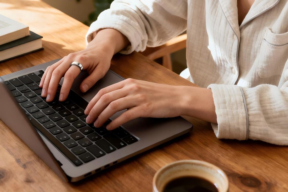 How One Smart Ring Broke My Sedentary Desk Job Routine