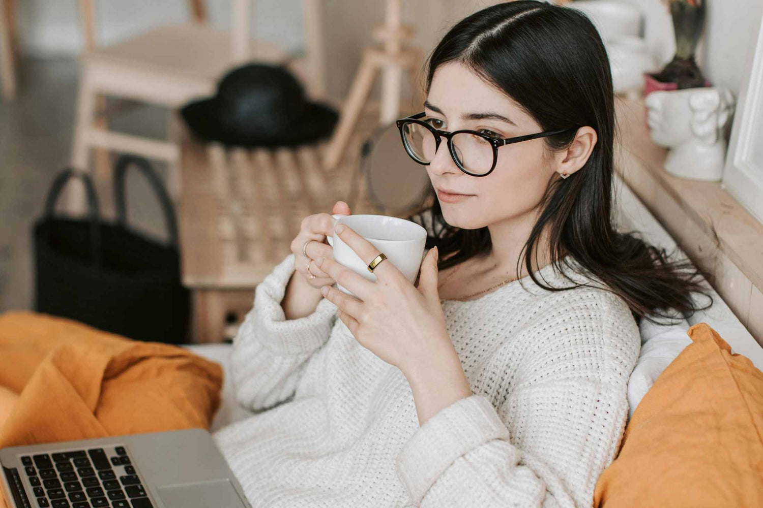 PMS Symptoms Getting Worse? How a PMS Cycle Tracker Can Help