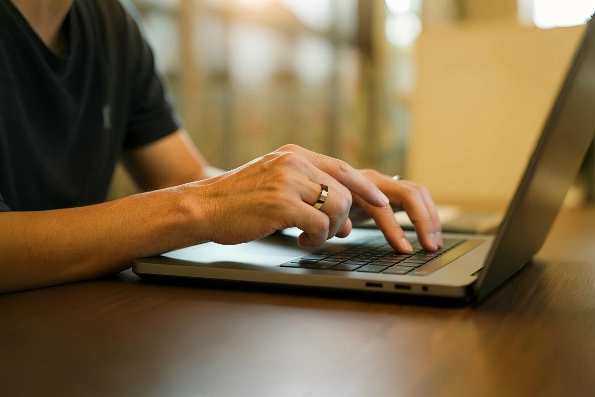 Lesson Plan for Better Sleep: How a Sleep Ring Helped a Teacher