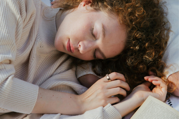 Revolutionize Your Sleep Using Light Exposure Insights